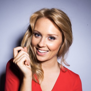 Sports Broadcaster, Anna Whiteley, Sports reporter, golf expert, golf presenter, Great British Presenters, British Presenter, English Presenter, Live Events Presenter, Event Host, Corporate Video Presenter, Video Presenter, MC, Compere, TV presenter,