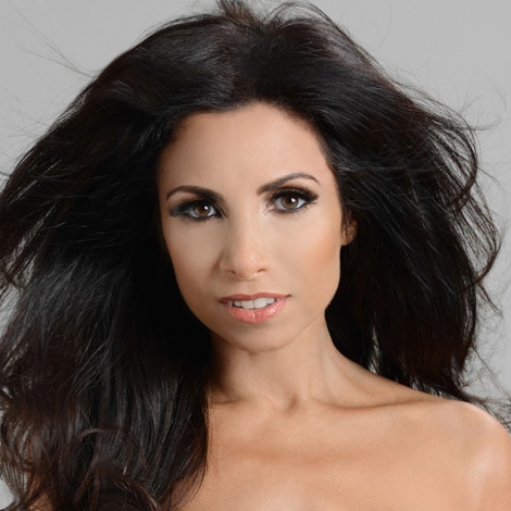 Francine-Lewis-comedian-impressionist-host-at-Great-British-Presenters