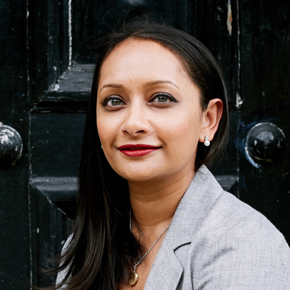 Poorna-Bell-womens-journalism-women-business-wellness-mental-health-speaker-at-Great-British-Speakers