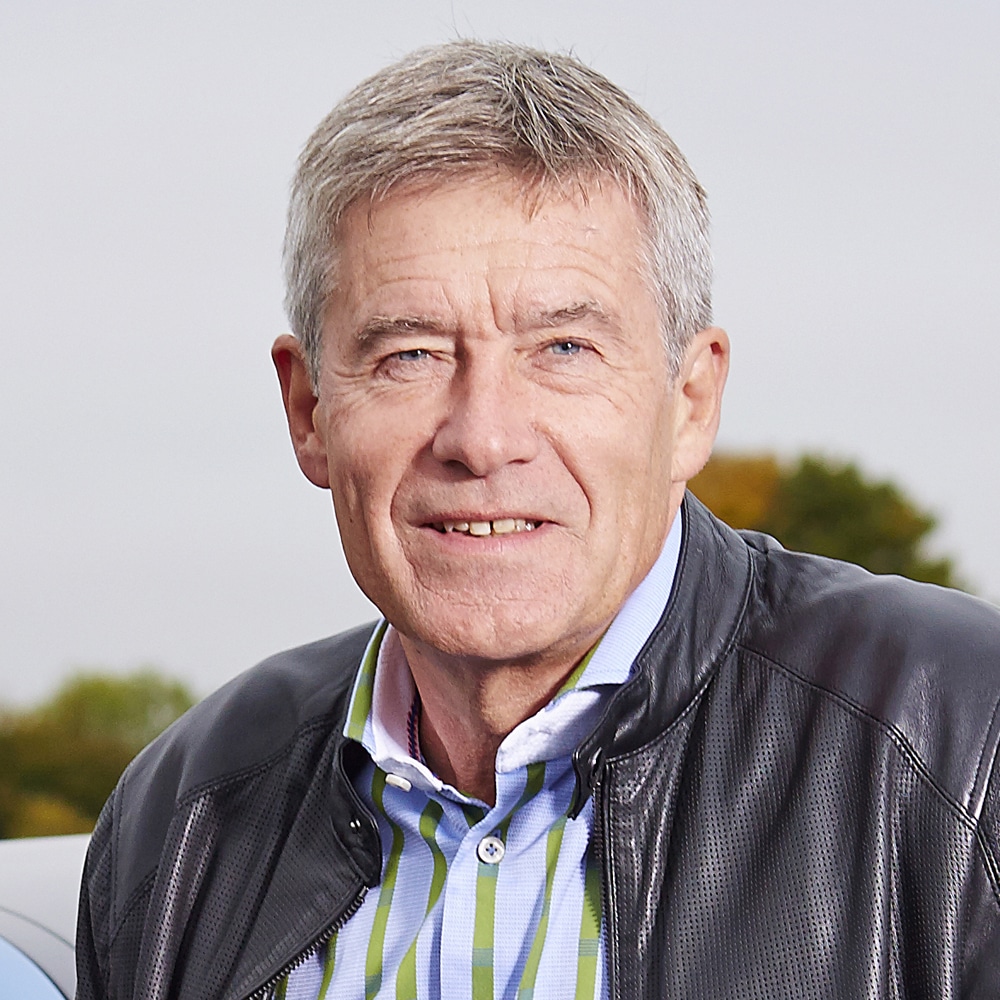 GBS-Tiff-Needell-English-motoring-car-driving-racing-driver-presenter-5th-gear-speaker-host-writer-at-Great-British-Speakers