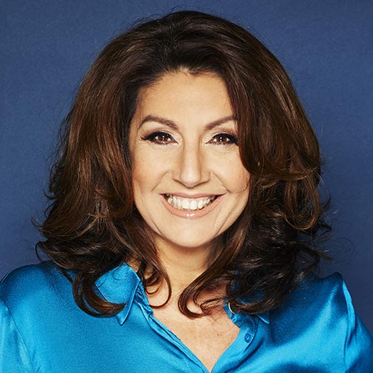 Jane-McDonald-Singer-Entertainer-Musician-TV-Star-presenter-host-speaker-at-Great-British-Speakers