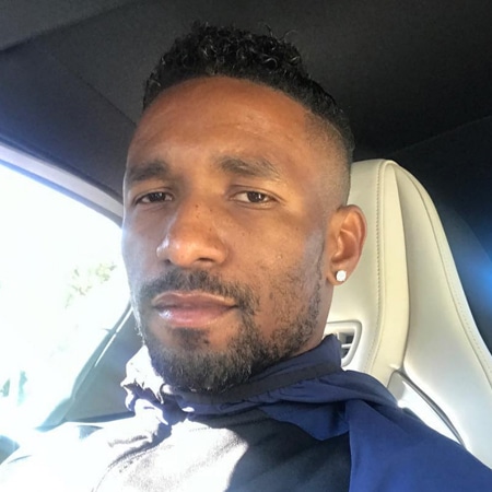 Jermain Defoe OBE hire English football coach speaker book at agent Great British Speakers